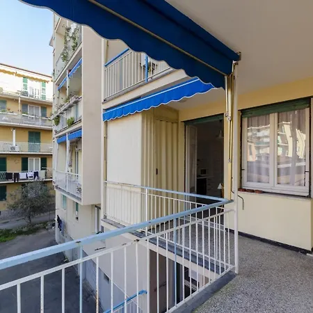 Altido Family Apt For 8 With Parking In Central *